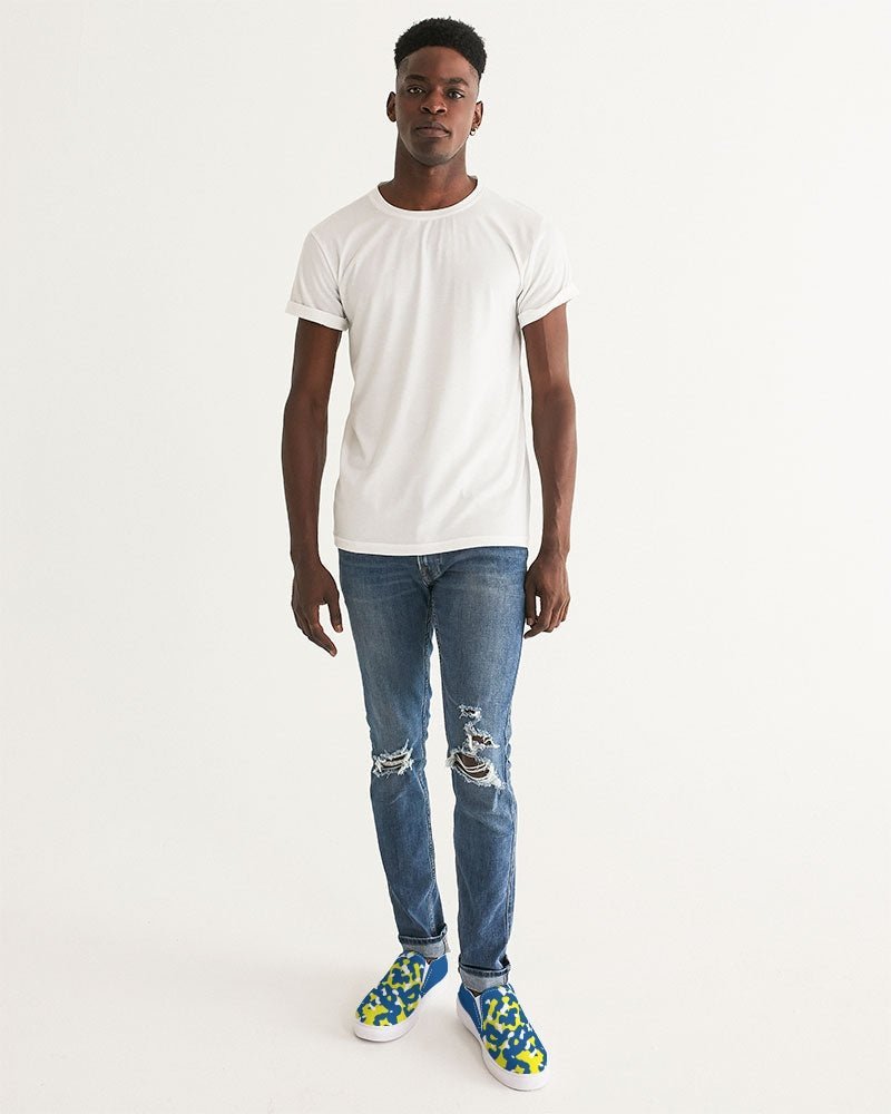 Curacao Flag Camo Men's Slip-On Canvas Shoe - Conscious Apparel Store